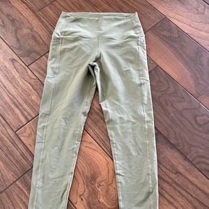 Buff bunny 7/8 Leggings